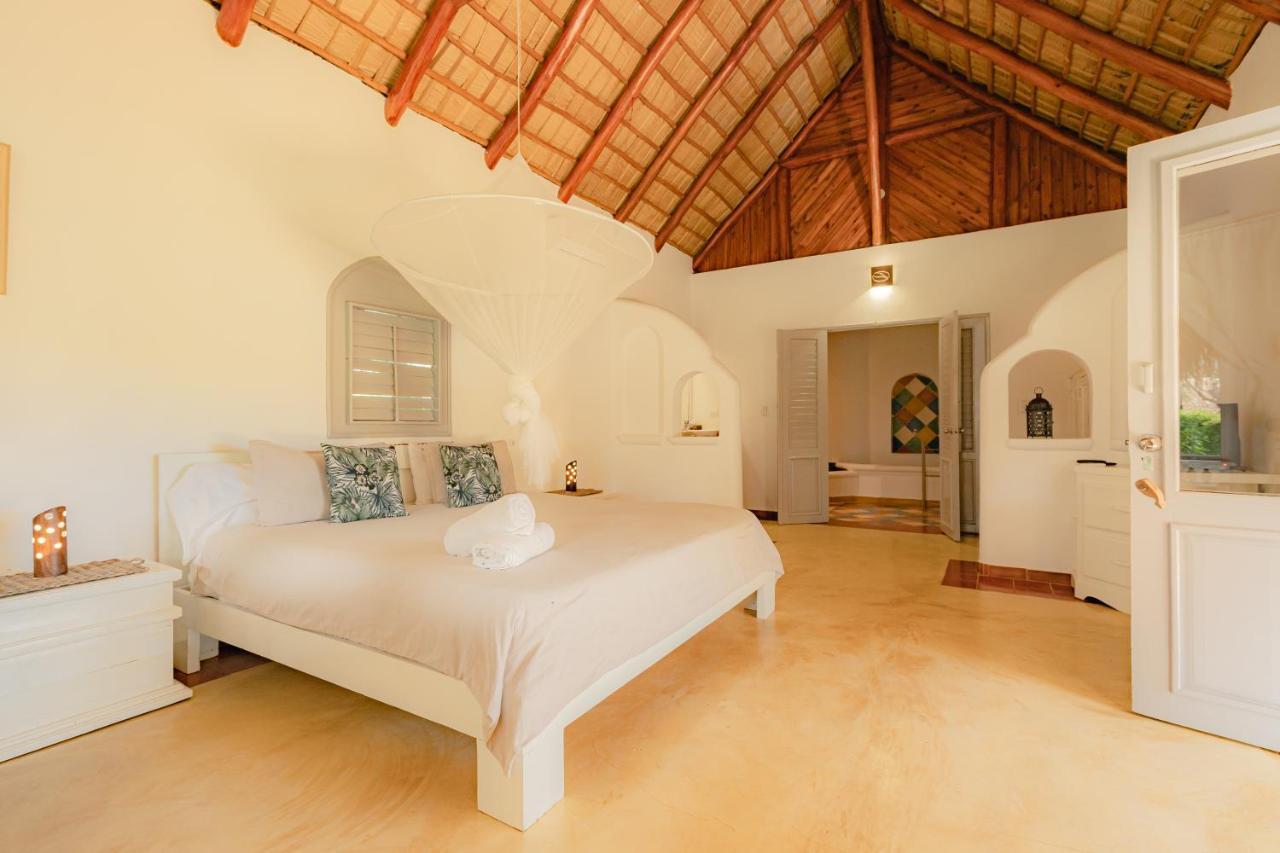 Hotel Costa Las Ballenas ลาสแตร์เรนาส ภายนอก รูปภาพ