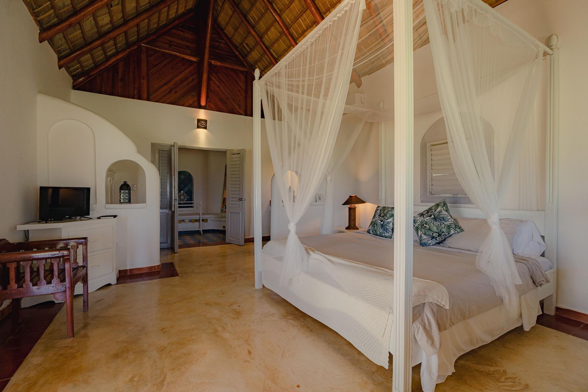Hotel Costa Las Ballenas ลาสแตร์เรนาส ภายนอก รูปภาพ