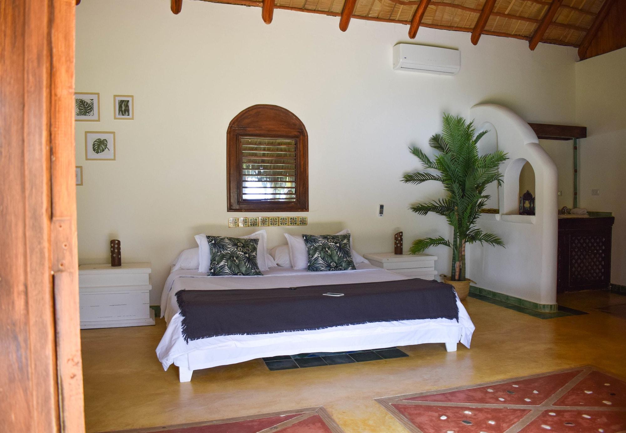 Hotel Costa Las Ballenas ลาสแตร์เรนาส ภายนอก รูปภาพ
