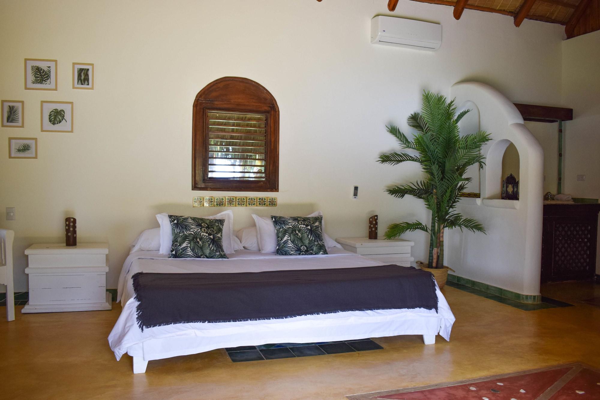 Hotel Costa Las Ballenas ลาสแตร์เรนาส ภายนอก รูปภาพ